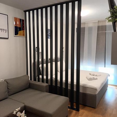 Gajeva Rooms - Stockholm Apartment Self Check-In Вировитица Екстериор снимка